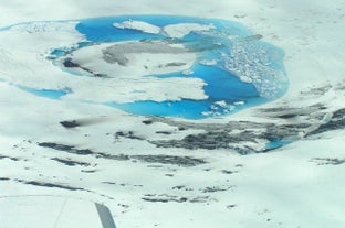 A view of the Grimsvotn eruption site from above.