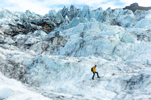 Glaciärvandring på Solheimajokull-glaciären på sydkusten